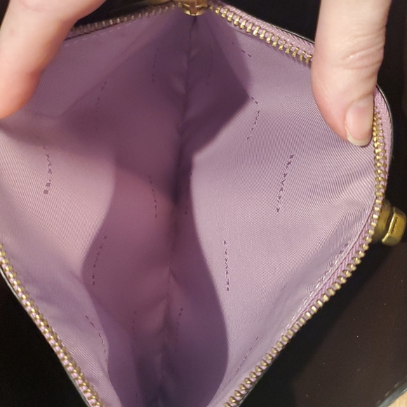 Like NEW Coach Willow Bag In Deep Berry - Picture 14 of 14